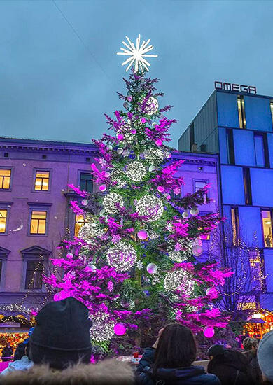 Rozsvícení vánočního stromu, náměstí Svobody. Magazín KULT*  Brno